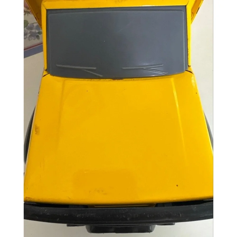 Vintage Tonka Construction Yellow Dump Truck Pressed Steel Toy 13.5 Inch